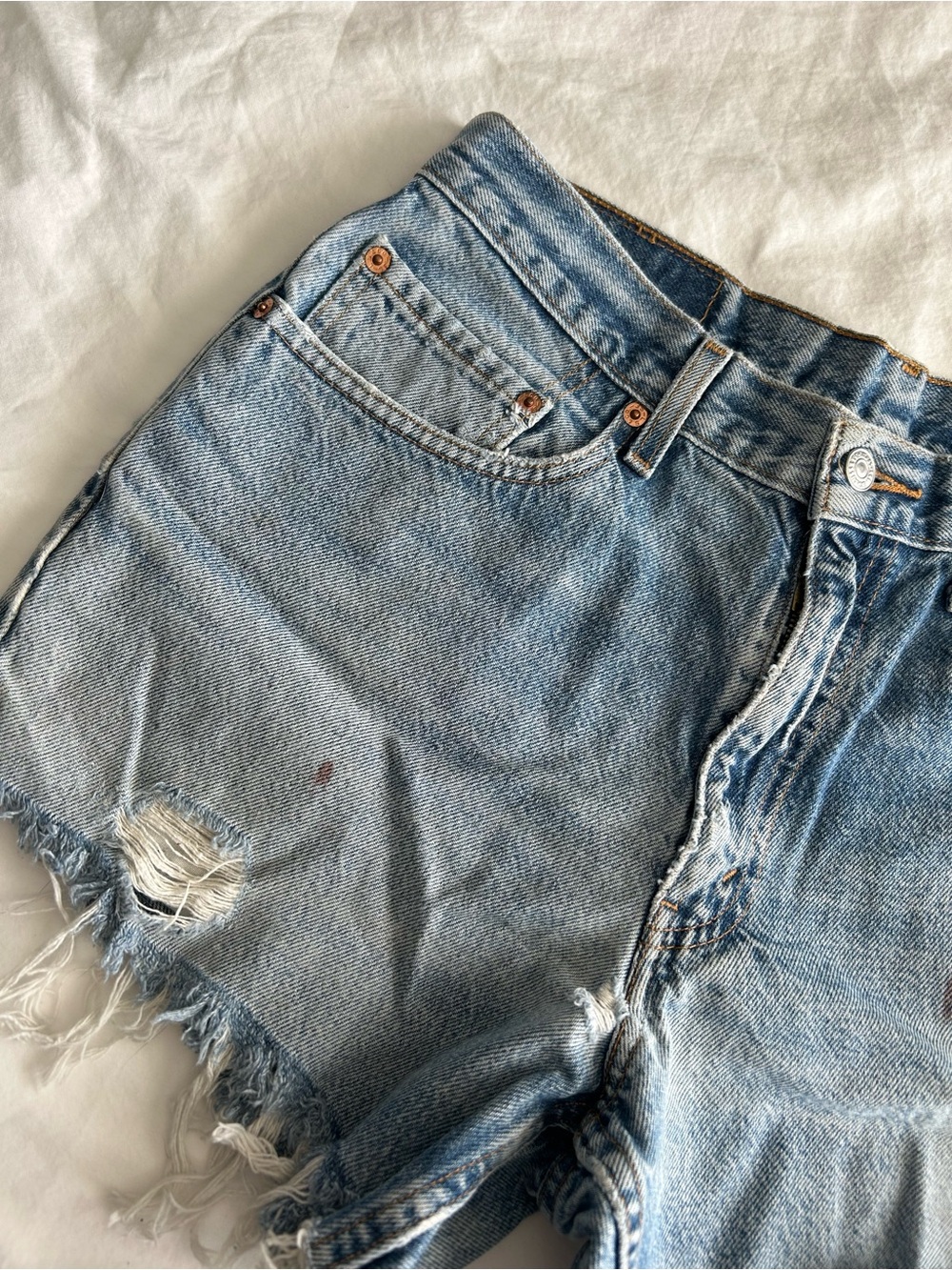 Levi's 550s Light Wash Distressed Denim Cutoff Shorts - Picture 5 of 15